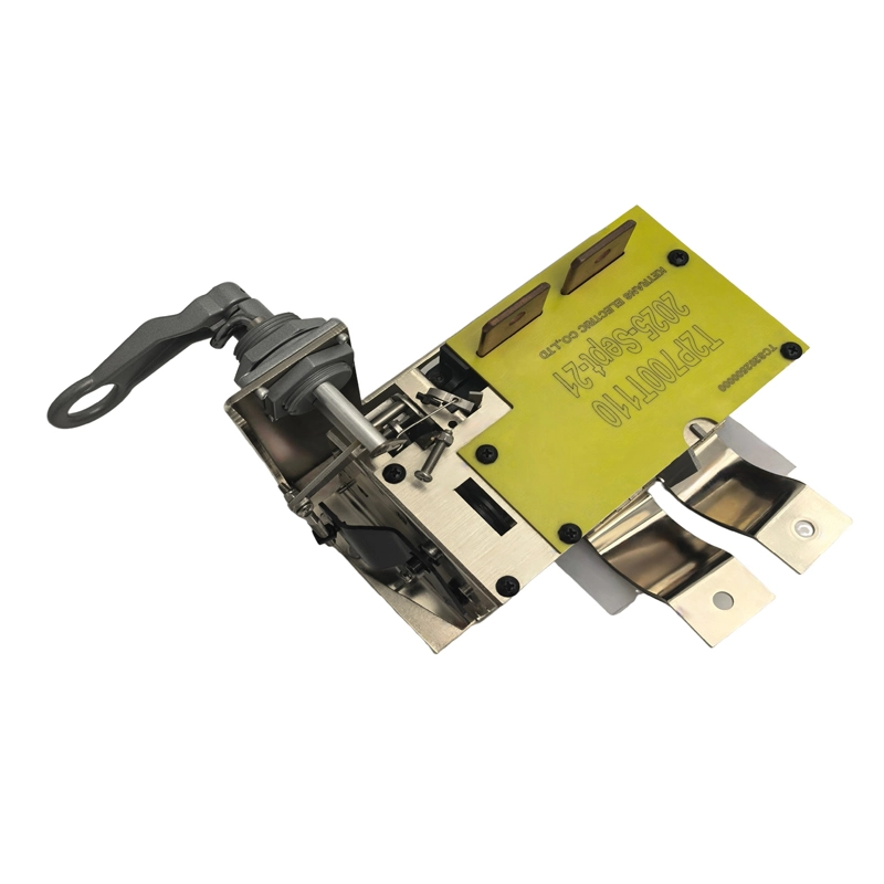 Disjoncteur d’huile monophasé 700A CSP 167KVA détail de la connexion à sommet plat